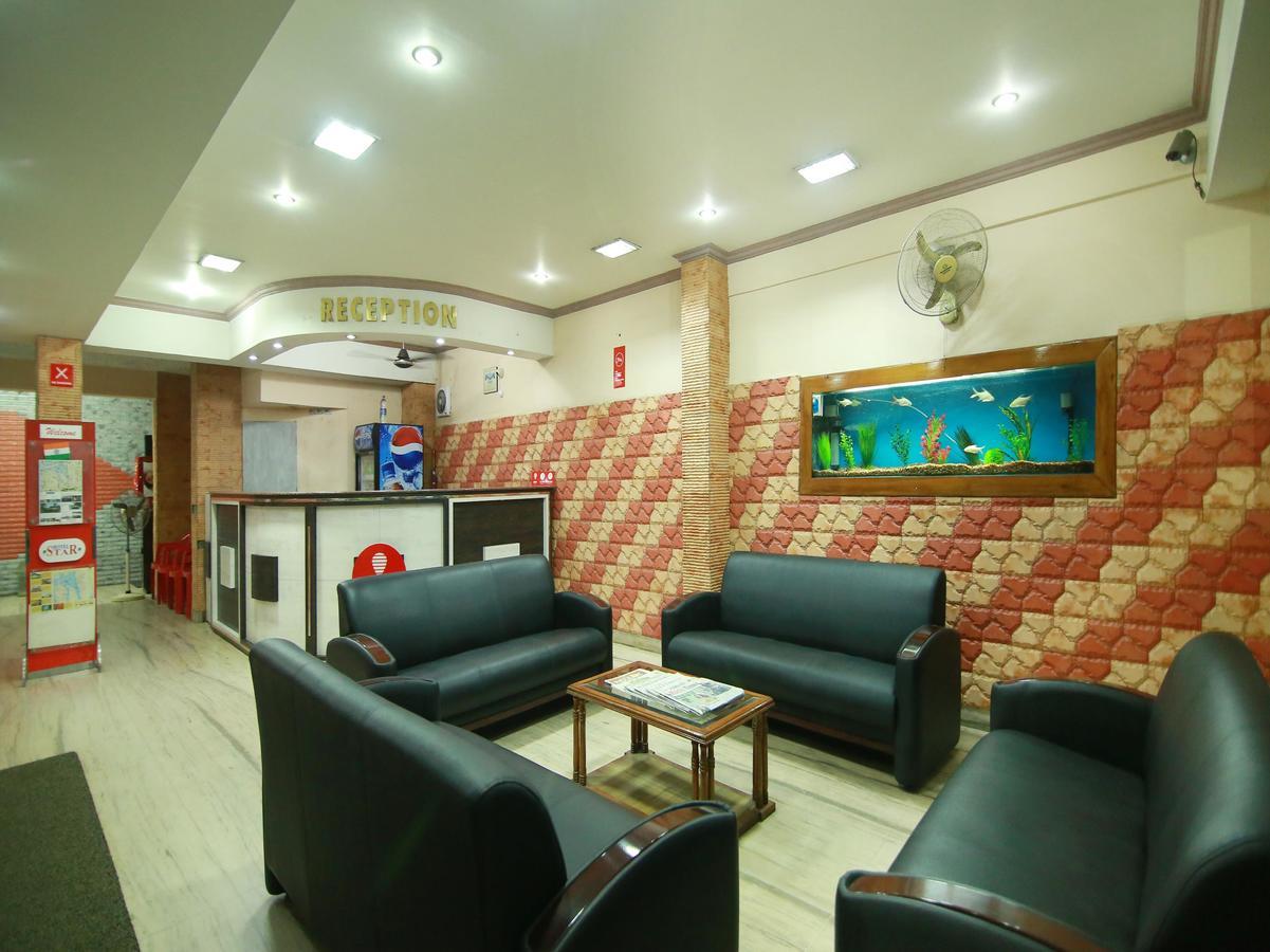 Oyo 4824 Hotel Star Kochi Exterior photo